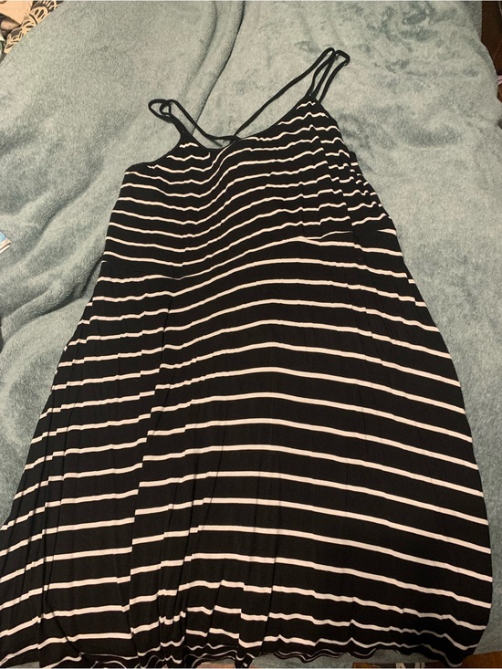 Reitmans Dresses & Skirts - Reitmans Black and White Striped Spaghetti Strap Tank